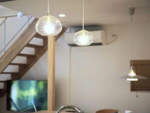 投稿についてもっと詳しく 大きな吹抜けが家族をつなぐいえ